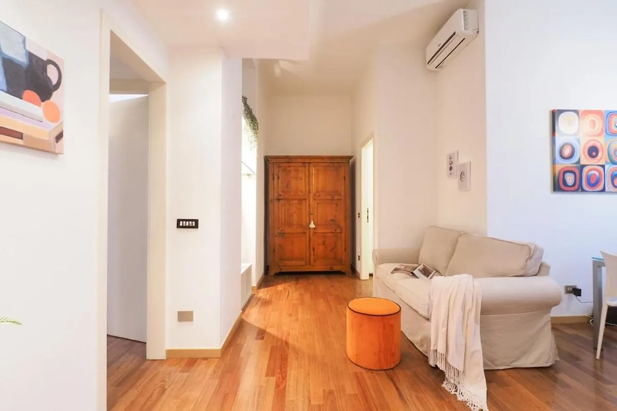 Cozy Two-Bedroom Apartment In Citta Studi Area Milan