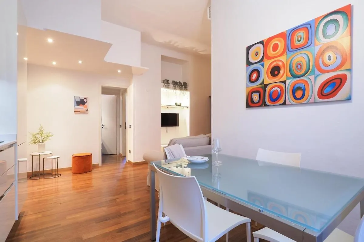 Cozy Two-Bedroom Apartment In Citta Studi Area Milan