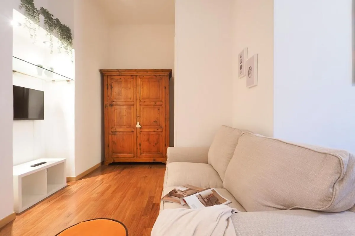 Cozy Two-Bedroom Apartment In Citta Studi Area Milan