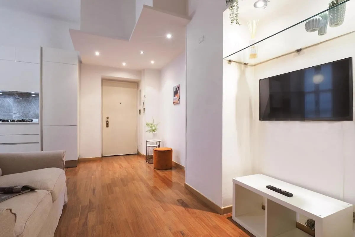 Cozy Two-Bedroom Apartment In Citta Studi Area Milan