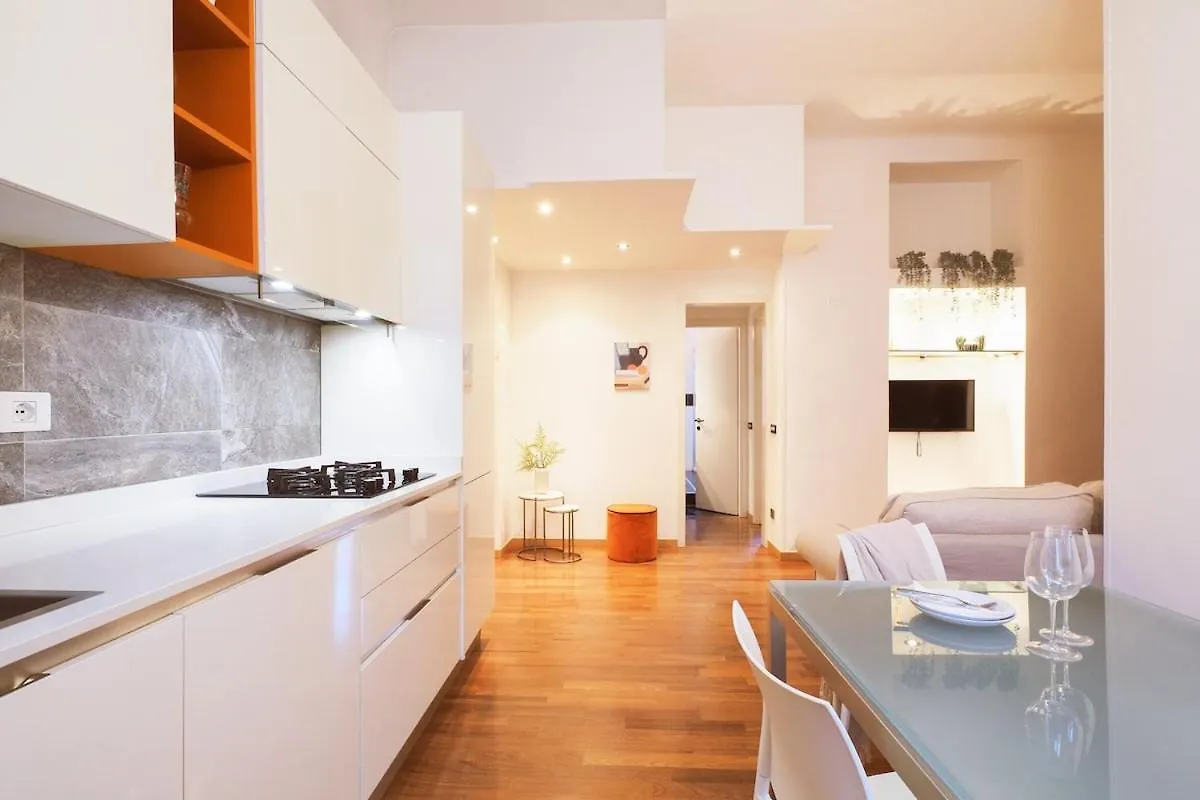 Cozy Two-Bedroom Apartment In Citta Studi Area Milan Italy